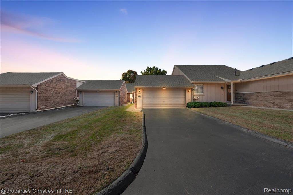 35509 Heritage Lane - Photo 1