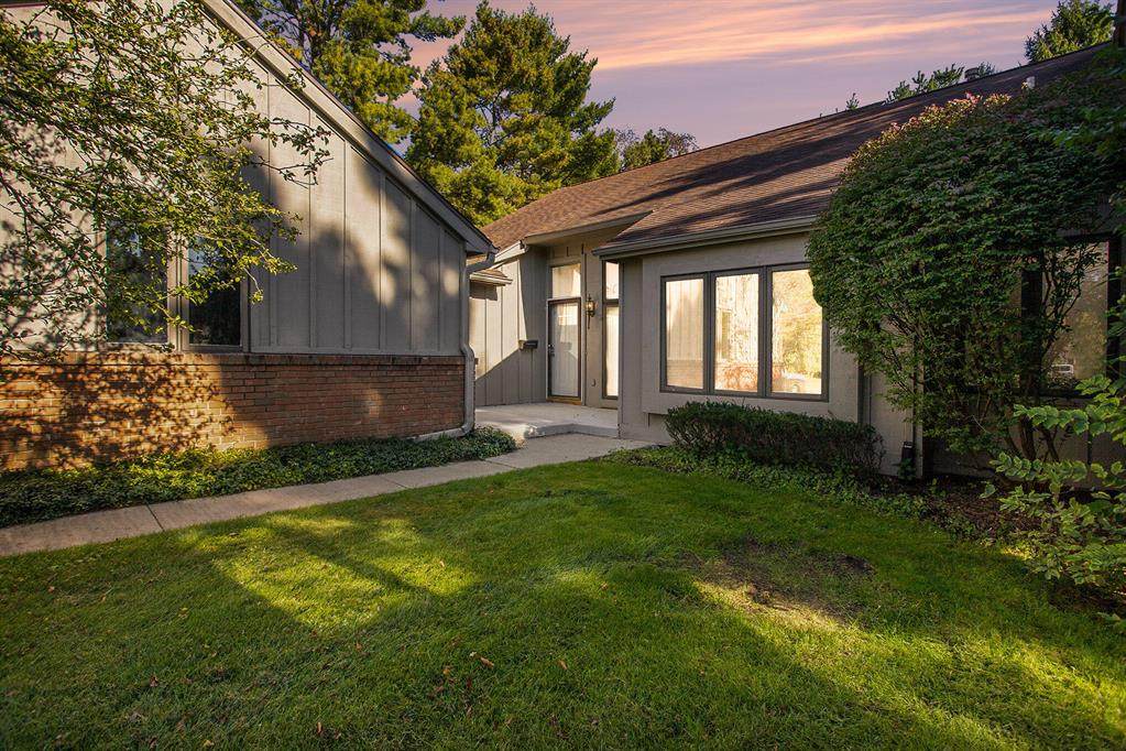 213 Raintree Circle - Photo 1