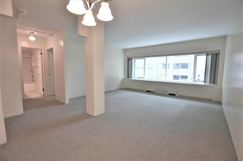 555 William Street - Photo 1