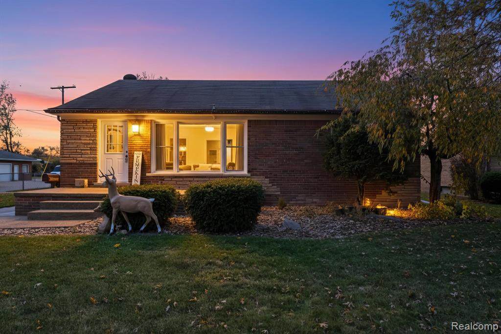 19720 Maxine Street - Photo 1