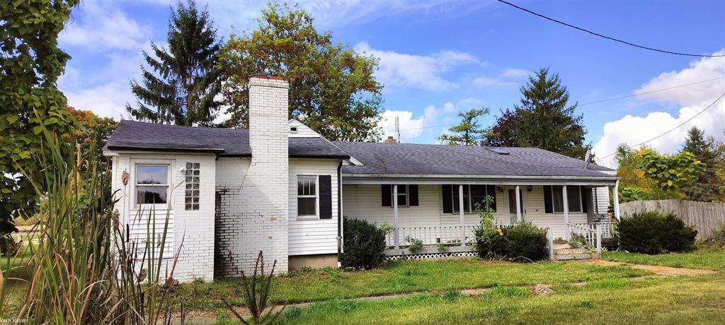 6098 Burtch Street - Photo 1