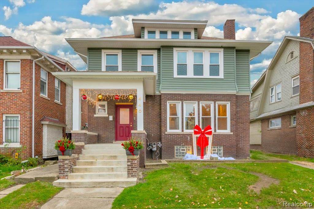 446 King Street - Photo 1