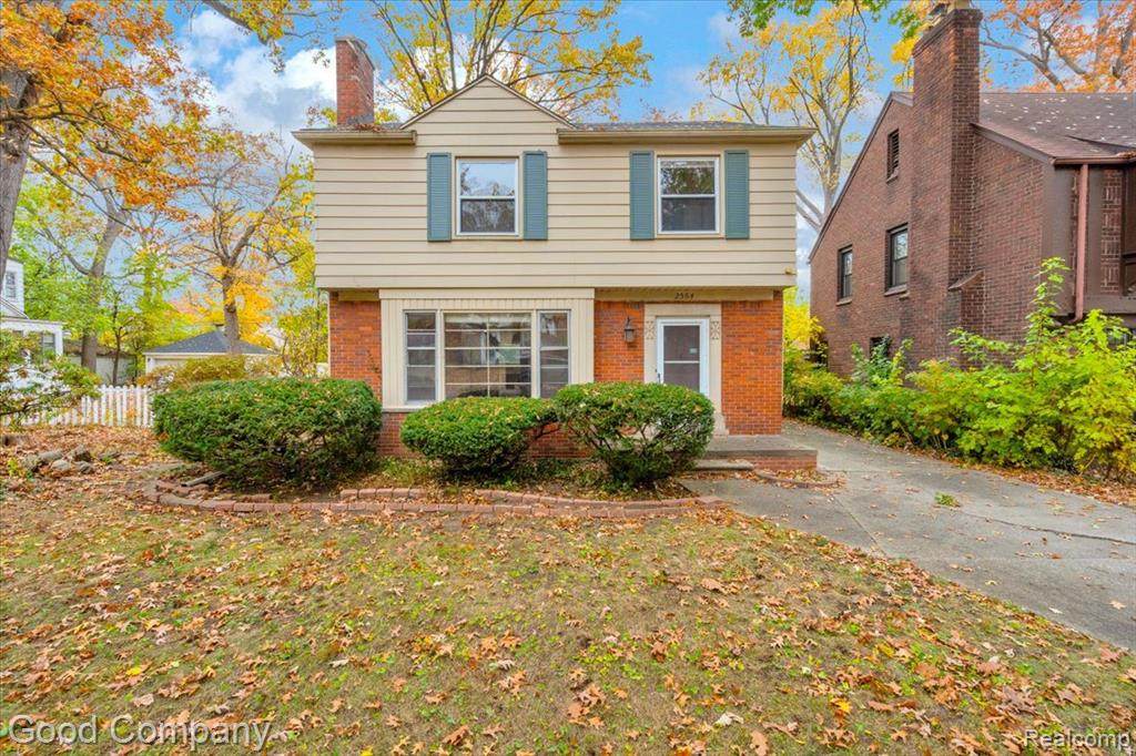 2564 Woodstock Drive - Photo 1