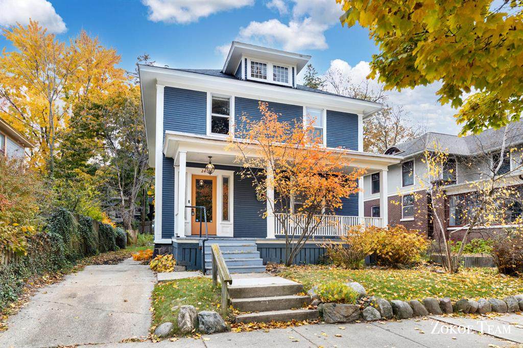 240 Calkins Avenue - Photo 1