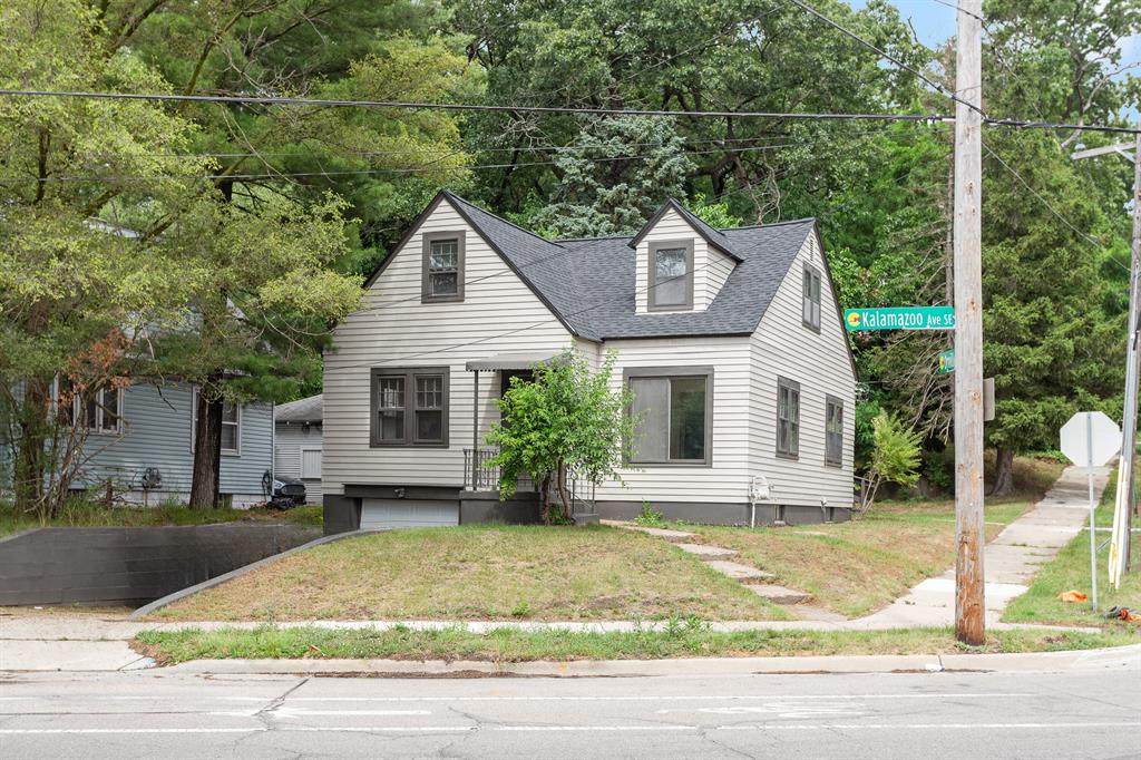 1680 Kalamazoo Avenue - Photo 1