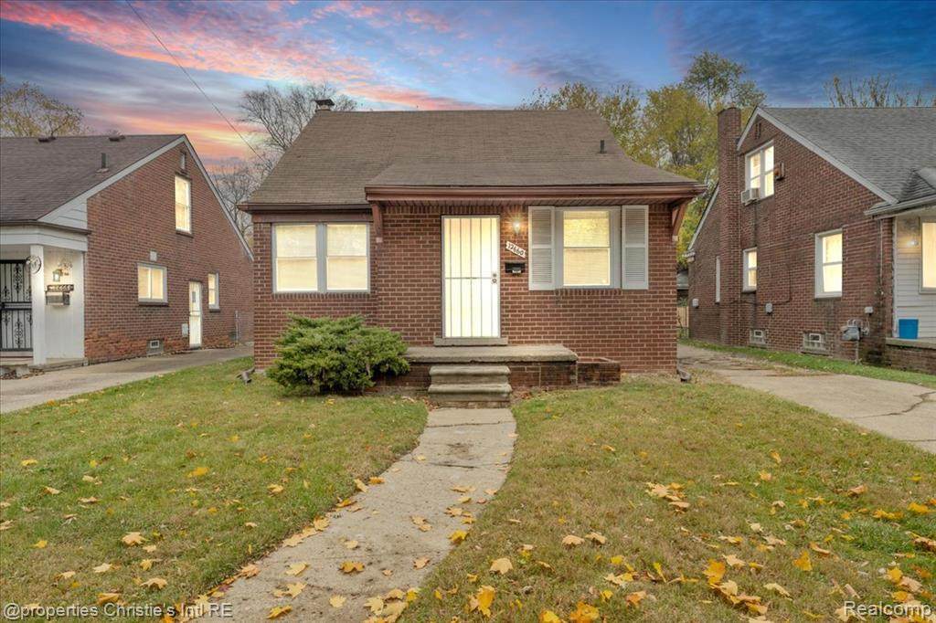 12660 Grandmont Avenue - Photo 1