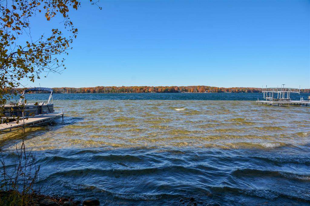 1335 Outer Drive - Photo 1