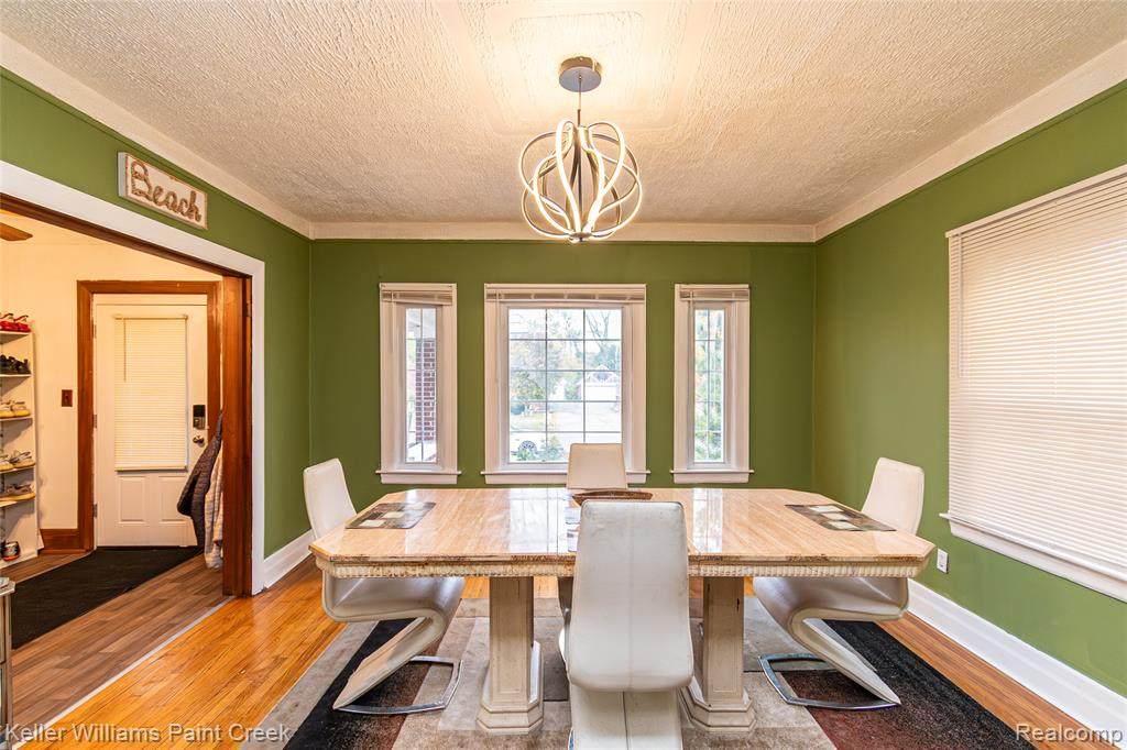 92 Iroquois Road - Photo 1