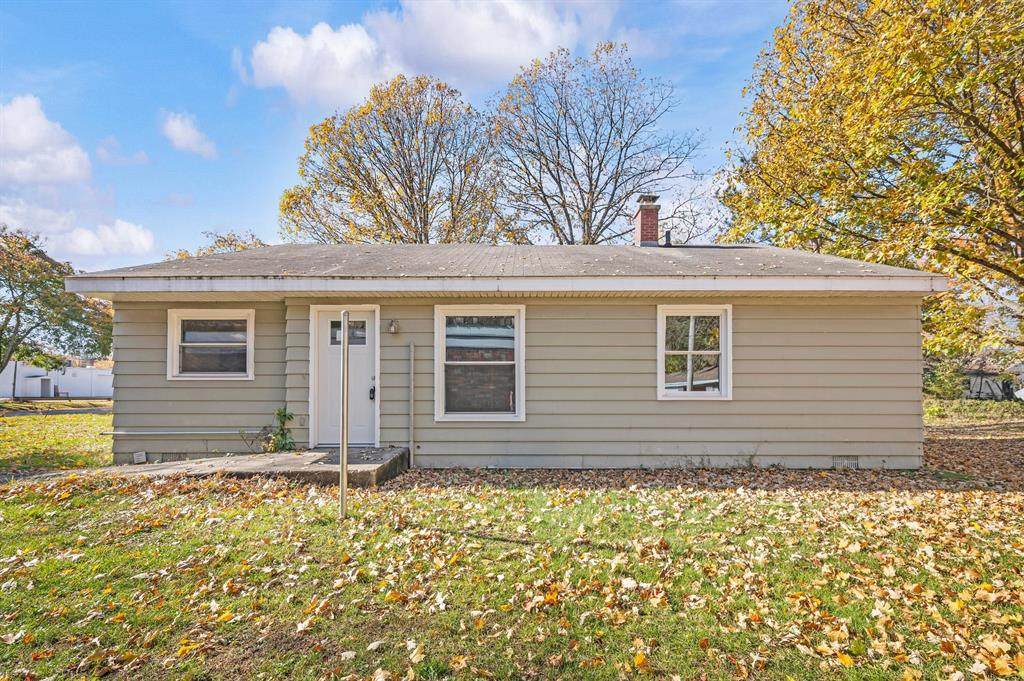 1723 Broadway Street - Photo 1