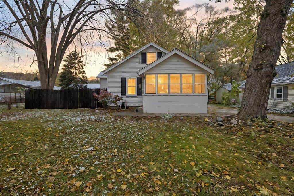 947 Roger Street - Photo 1