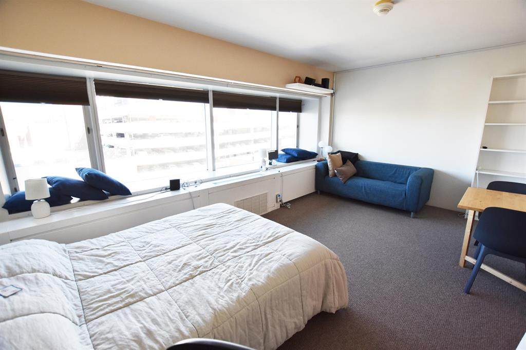 555 William Street - Photo 1