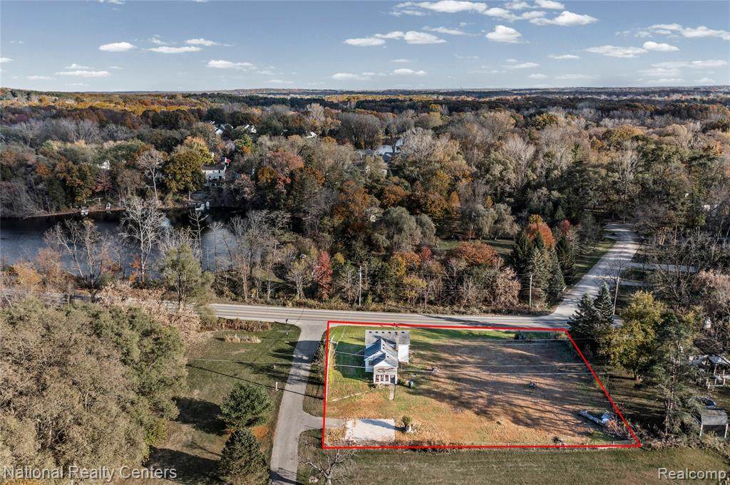8292 Pettysville Road - Photo 1