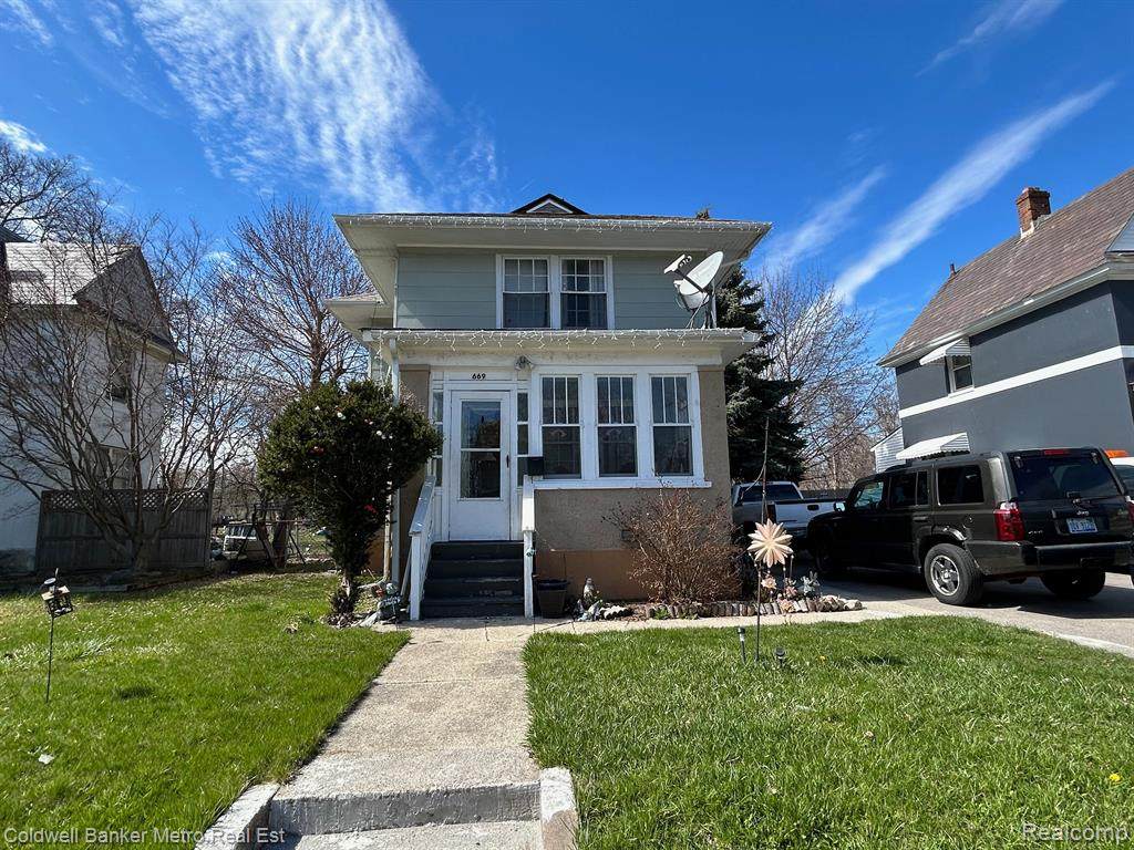 669 Perry Street - Photo 1