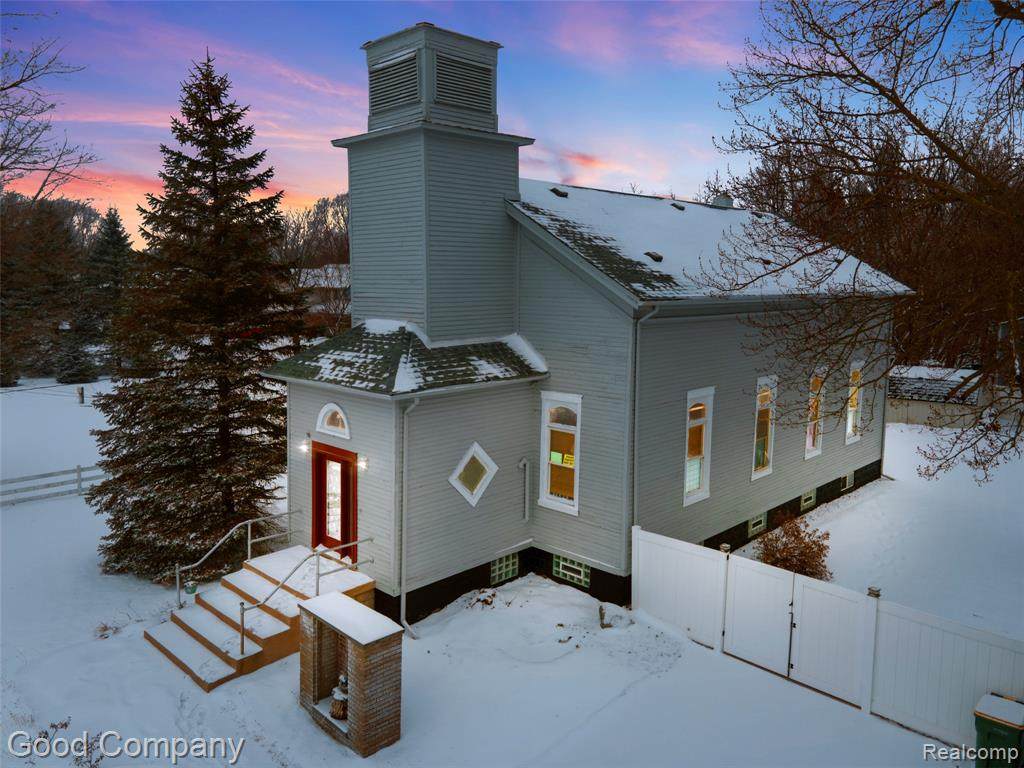 36950 Willow Road - Photo 1