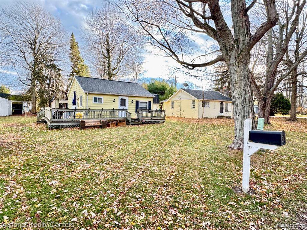 7420 Birchwood - Photo 1