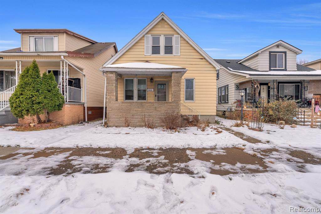 5439 Hartwell Street - Photo 1