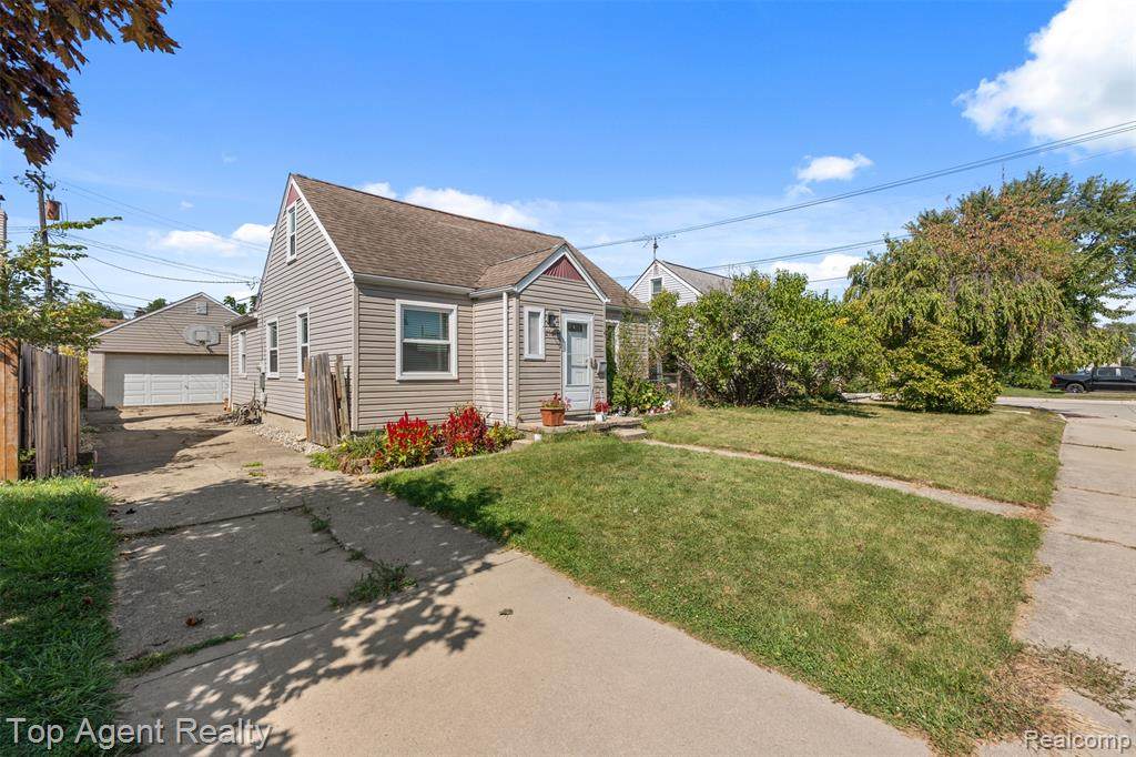 25673 Ford Street - Photo 1