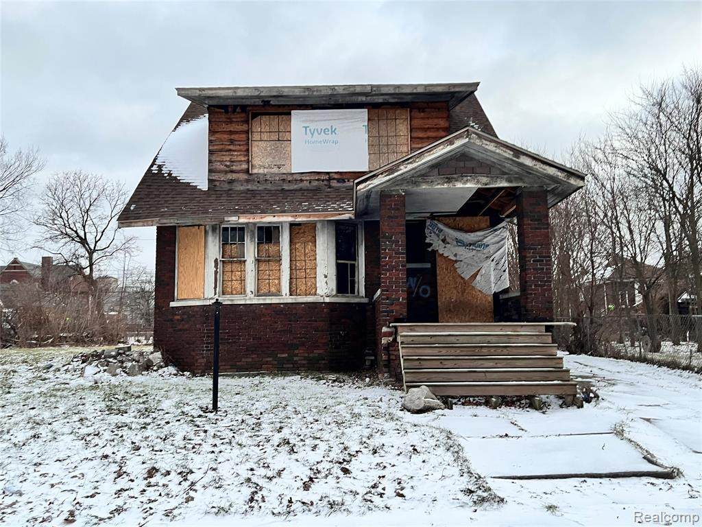 87 Hazelwood - Photo 1