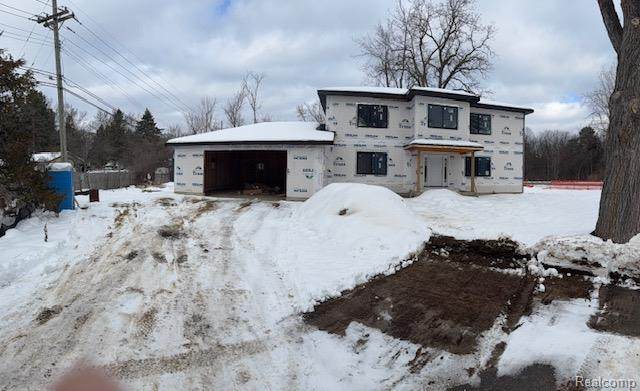 5031 Clintonville Road - Photo 1