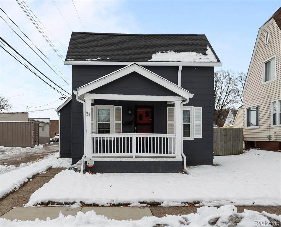 31 Manatee Avenue - Photo 1