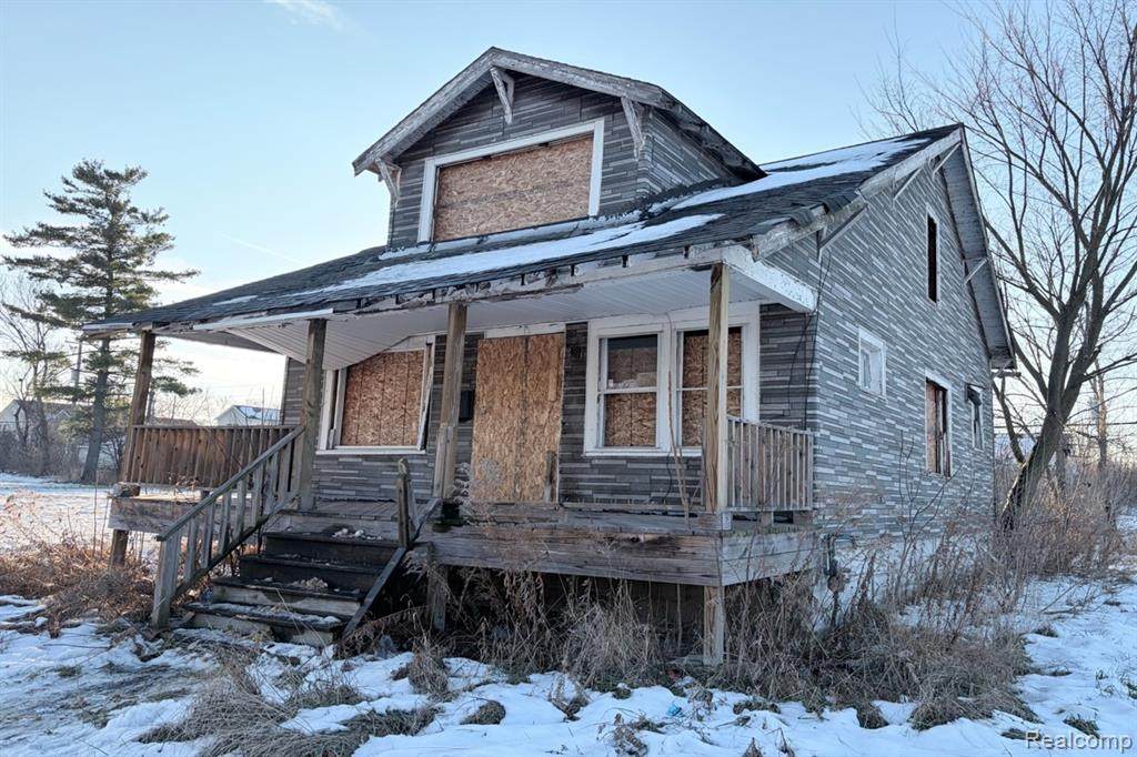 19375 Danbury Street - Photo 1