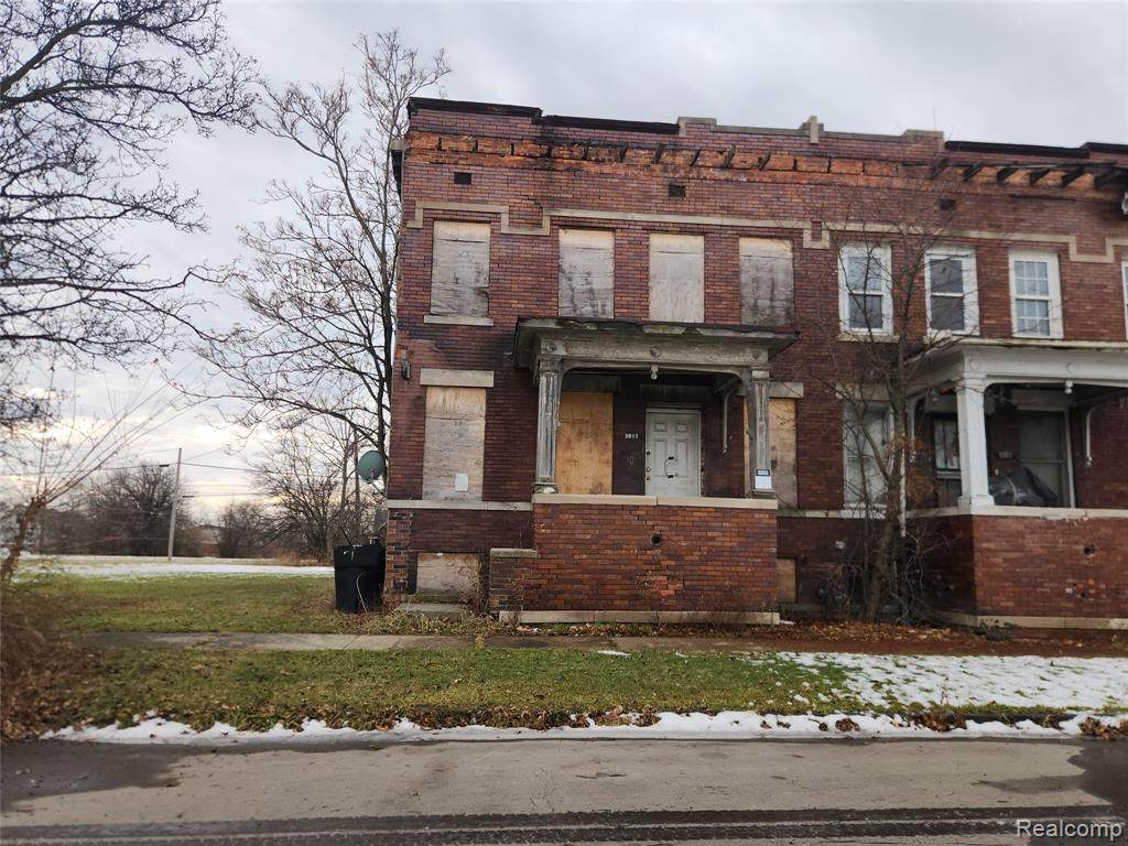 3095 17th Street - Photo 1