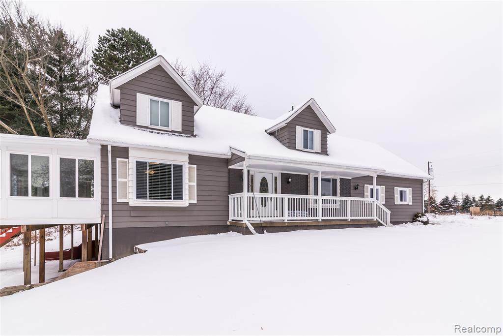 5383 Henderson Road - Photo 1