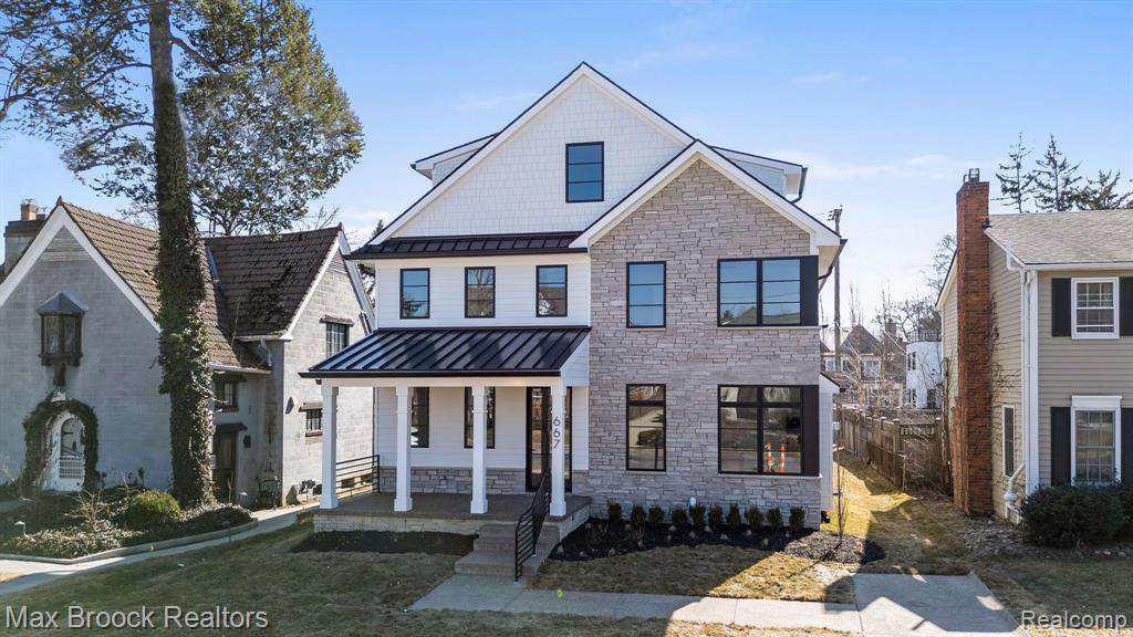 667 Oak Avenue - Photo 1