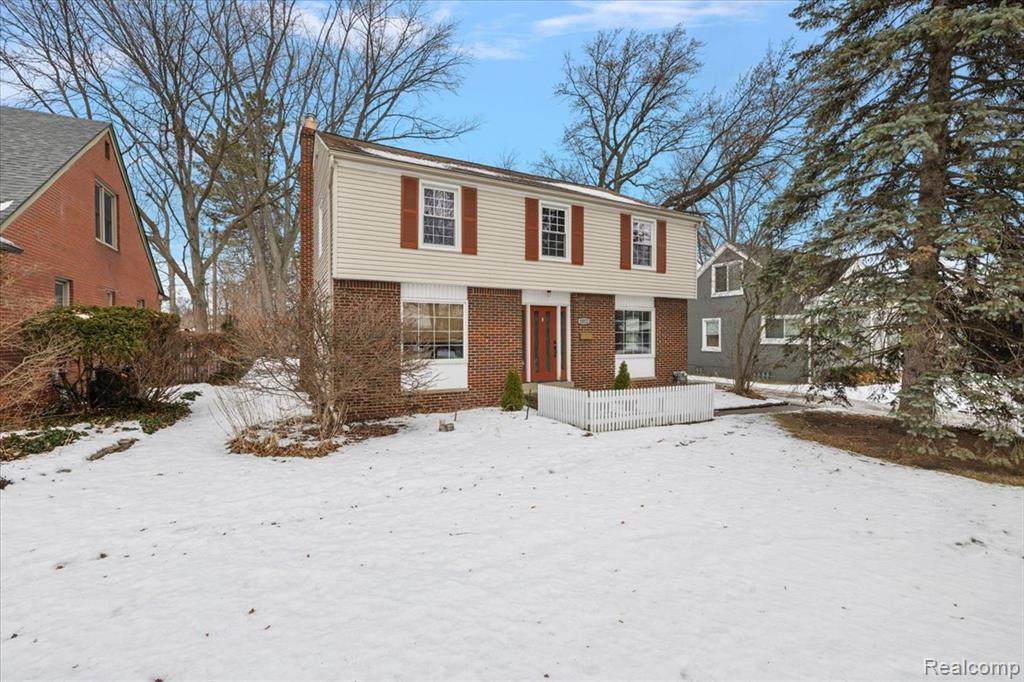 1012 12 Mile Road - Photo 1
