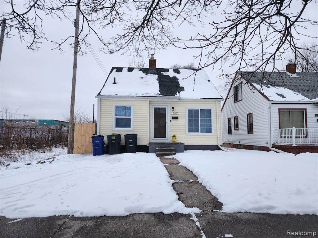 18027 Moenart Street - Photo 1