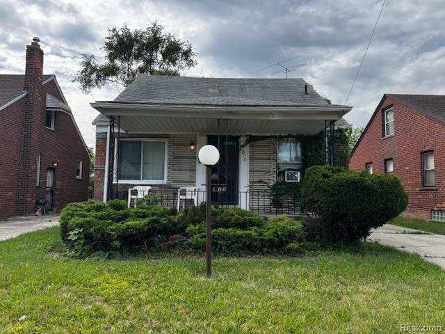 15018 Tacoma Street - Photo 1