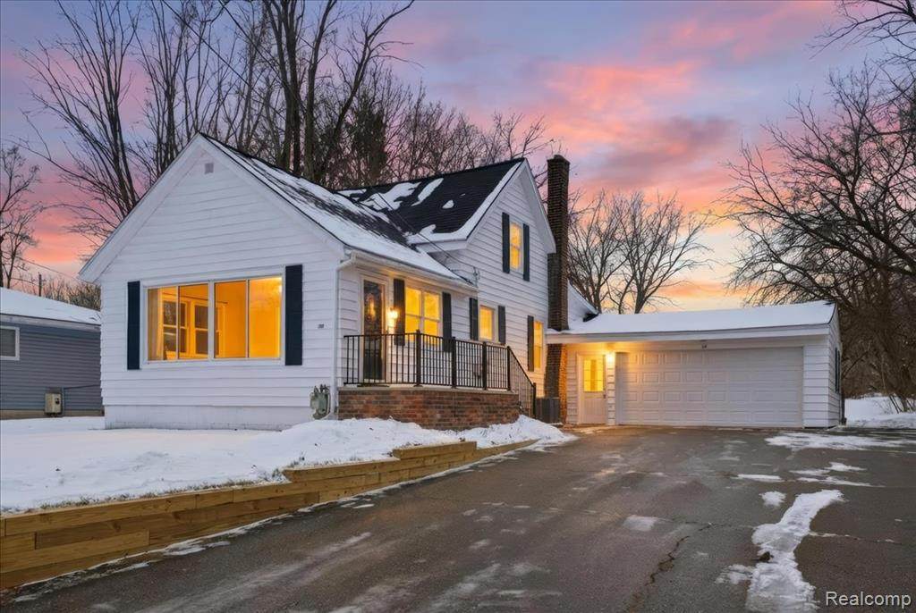 1131 Airway Drive - Photo 1