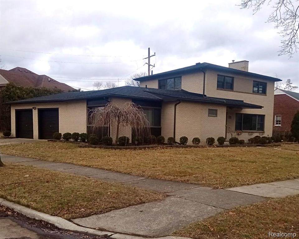 22040 Watsonia Street - Photo 1