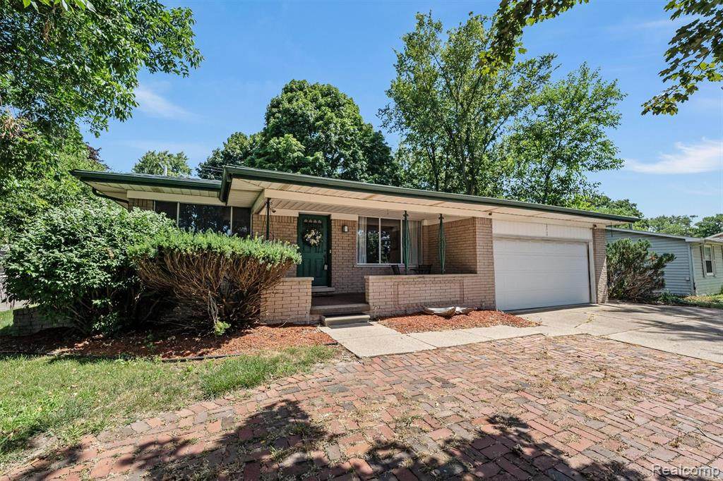 2550 Walton Boulevard - Photo 1