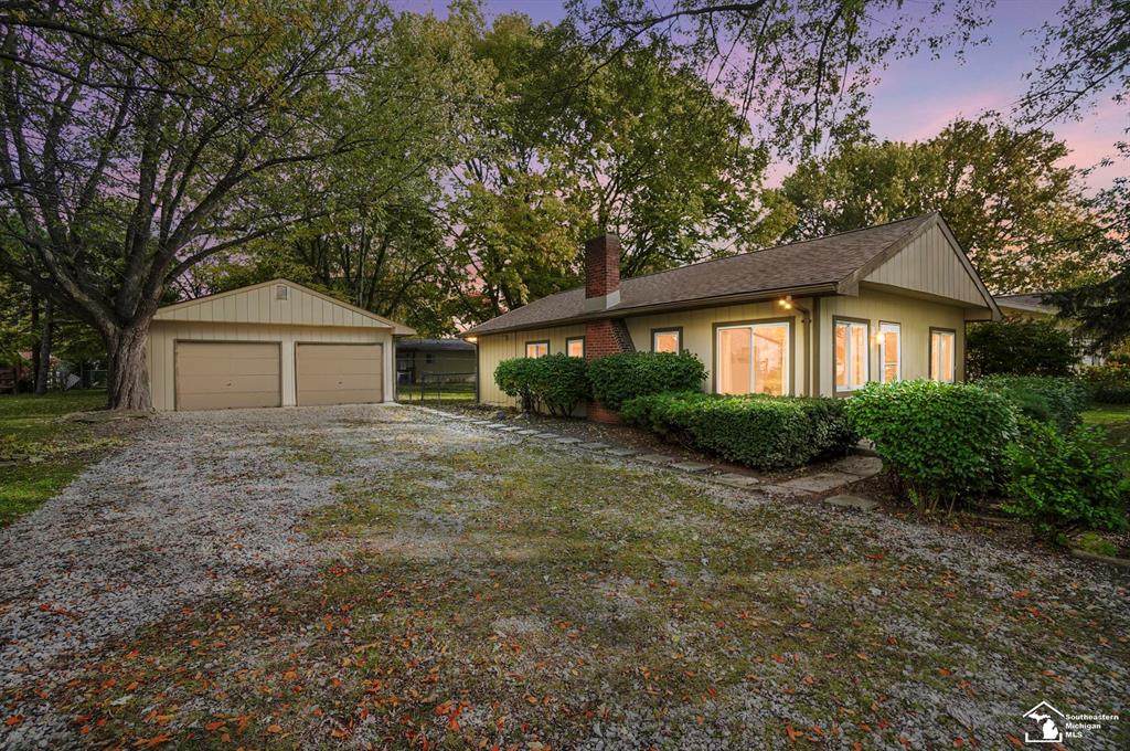 3443 Iroquois Trail - Photo 1