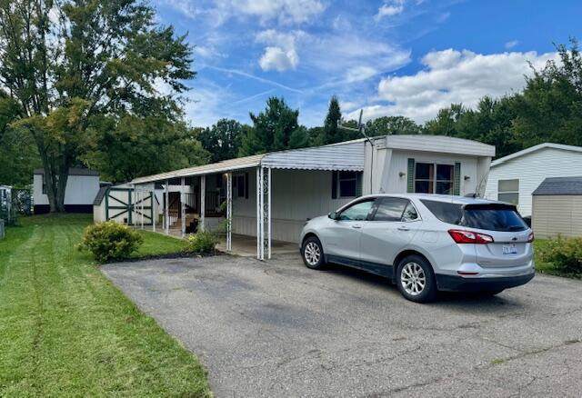 210 Sugarbush Lane - Photo 1