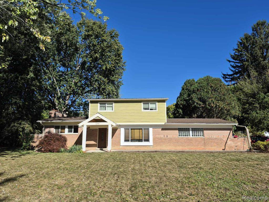 1299 Winchcombe Drive - Photo 1