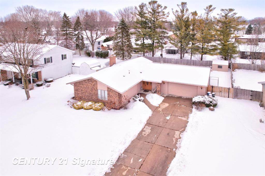 400 Mayflower Drive - Photo 1