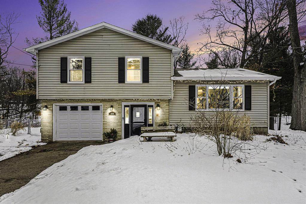 1918 Mears Avenue - Photo 1