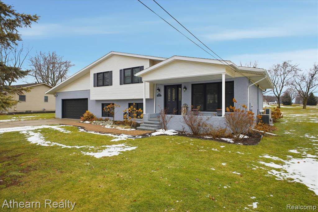 1412 Meadow Green Lane - Photo 1