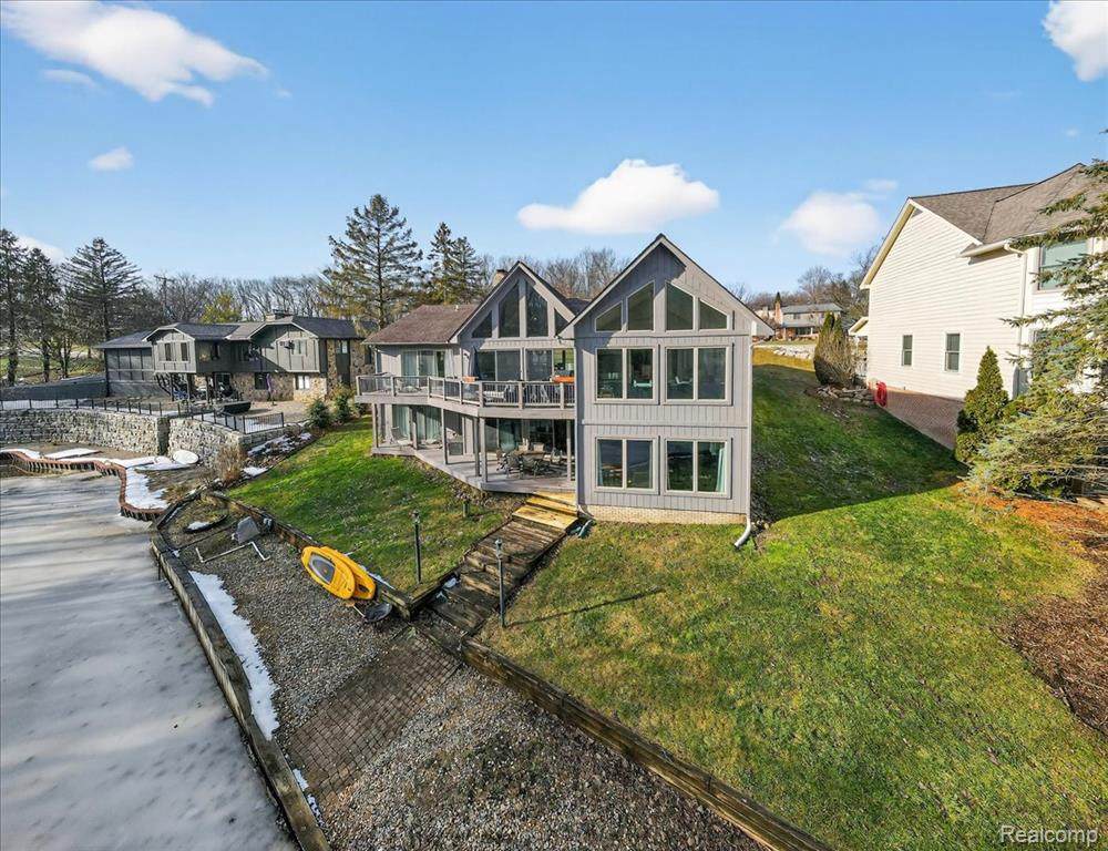 6346 Simler Drive - Photo 1