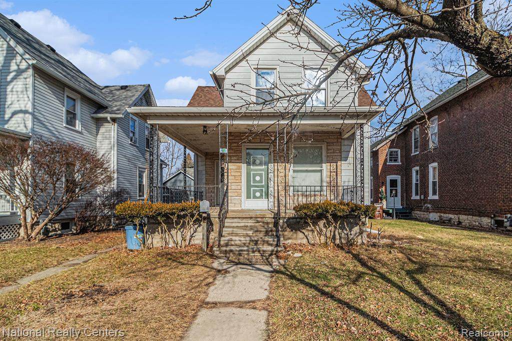 405 5th Street - Photo 1