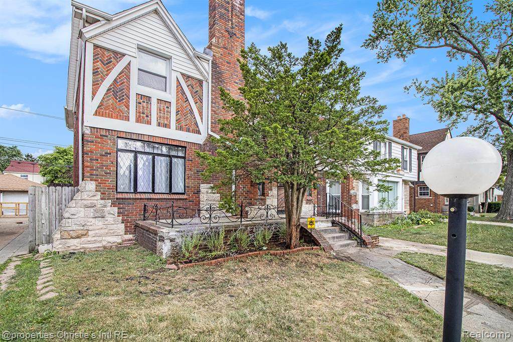 17585 Wisconsin Street - Photo 1