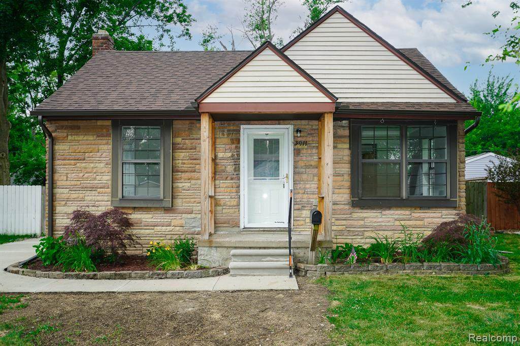 3911 Thomas Avenue - Photo 1