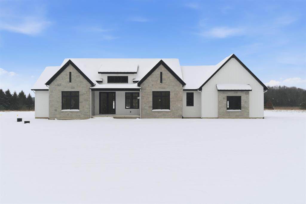 61121 Airpark Lane - Photo 1