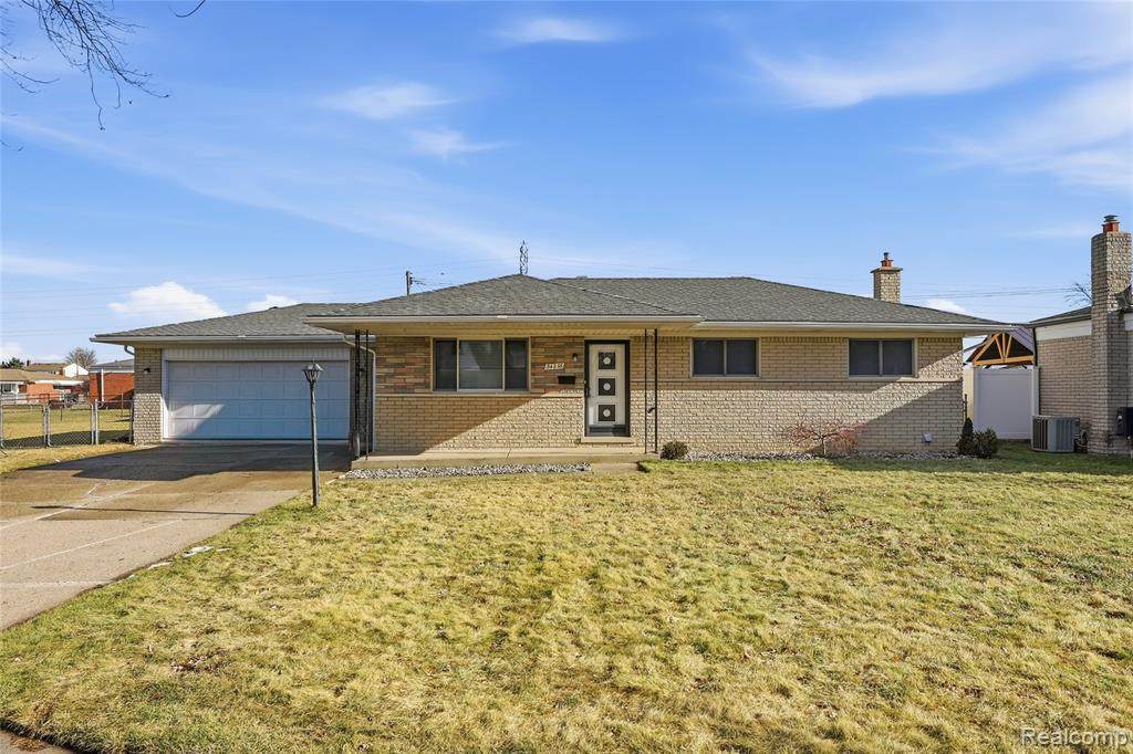 34236 Rockford Road - Photo 1