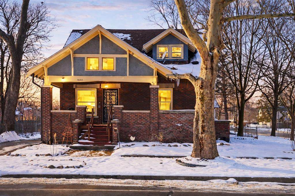 1025 Park Street - Photo 1