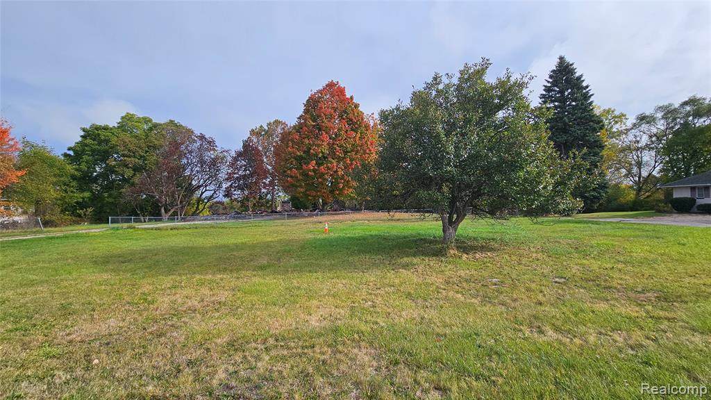 4022 Beecher Road - Photo 1