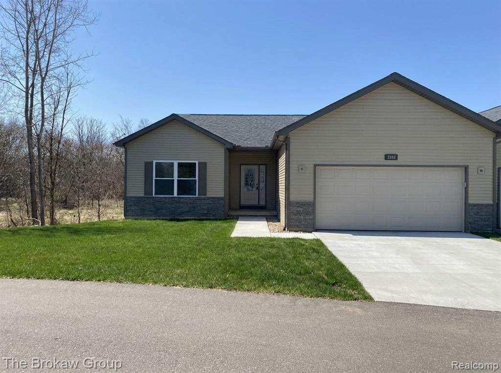3365 Meadowridge Court - Photo 1