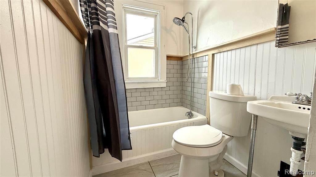 https://bt-photos.global.ssl.fastly.net/michigan/orig_boomver_1_649745639-2.jpg